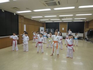 木曜空手　前田教室・手稲教室　稽古納め!_c0118332_22105418.jpg