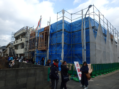 会員様の新規事業の棟上げ！_f0126903_19305215.jpg