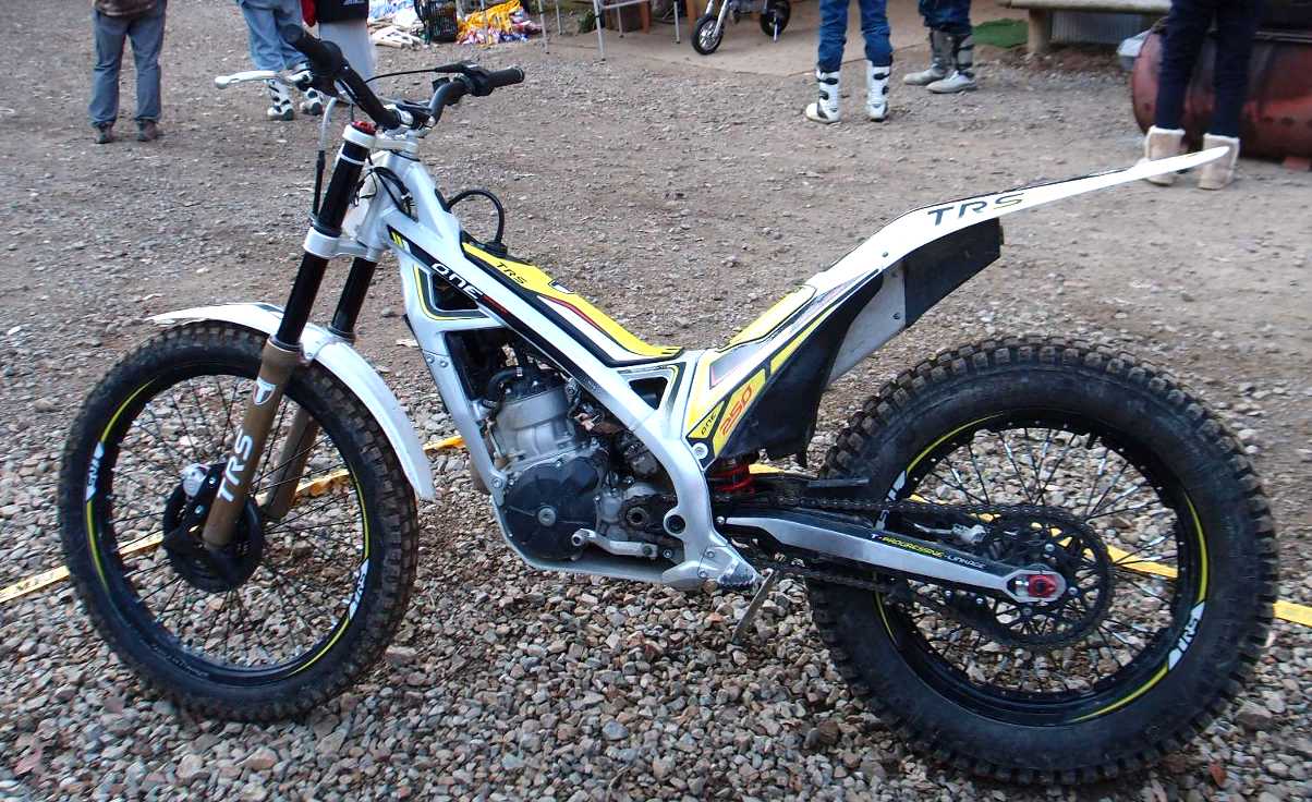 e0003910_8282717.jpg
