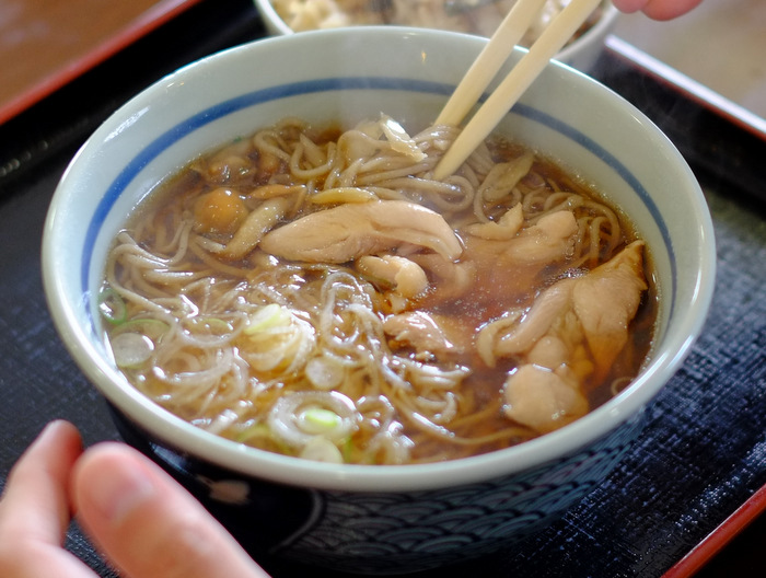 「鳥取・大山町 まつおか食堂の大山おこわ&とり蕎麦」_a0000029_19433167.jpg