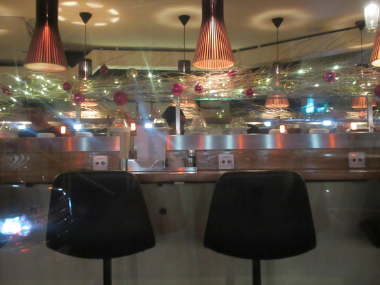e0038047_15855.jpg