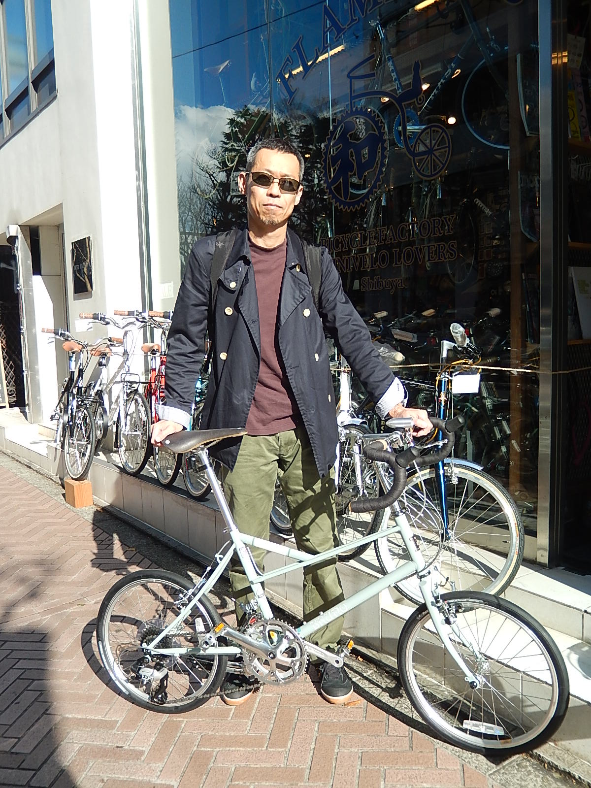 12月23日　渋谷　原宿　の自転車屋　FLAME bike前です_e0188759_18284227.jpg