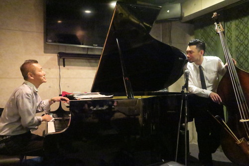 2016.12.22 Takumi Awaya Trio @ 東京倶楽部（本郷）_a0107397_8495178.jpg