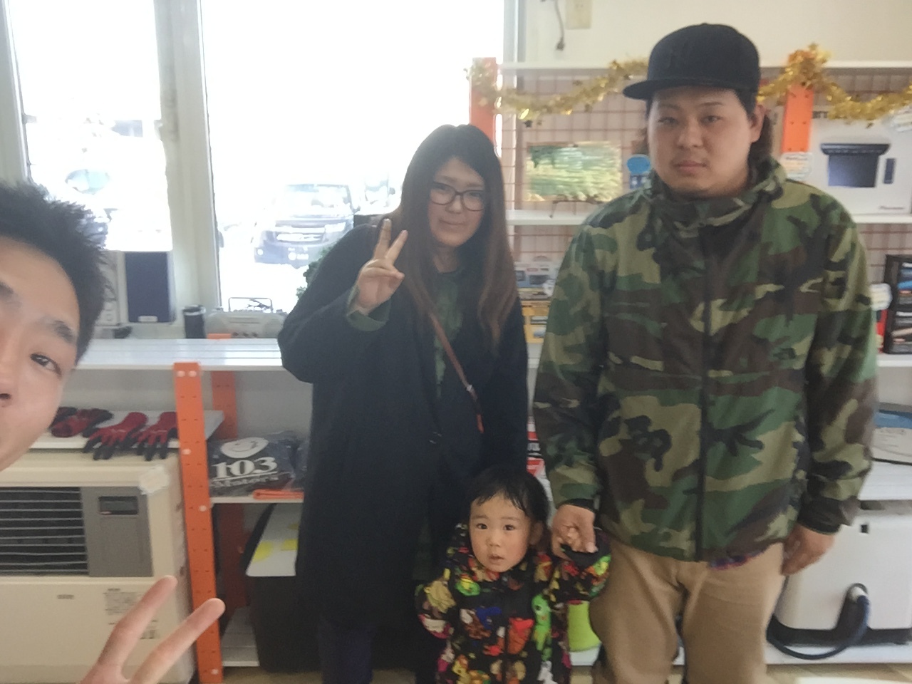 12月24日(土)☆TOMMY アウトレット☆セレナK様納車♪T様クラウン陸送出発(*・∀・*)ノあゆぶろぐ☆_b0127002_18511131.jpg