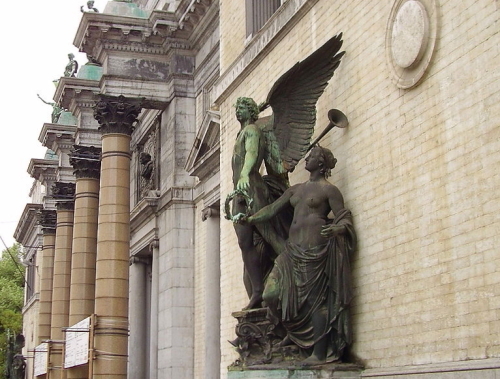 サン ミッシェル大聖堂の優れたゴシック芸術と王立美術館のフランドル美術_a0113718_15312056.jpg