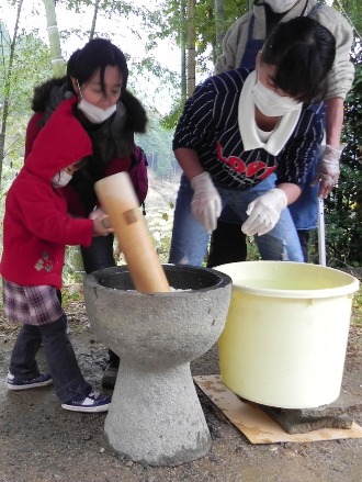 坂本屋の餅つき2016_f0213825_11131033.jpg