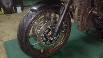 CB400SB タイヤ交換!_e0114857_922317.jpg