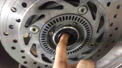 CB400SB タイヤ交換!_e0114857_9375927.jpg