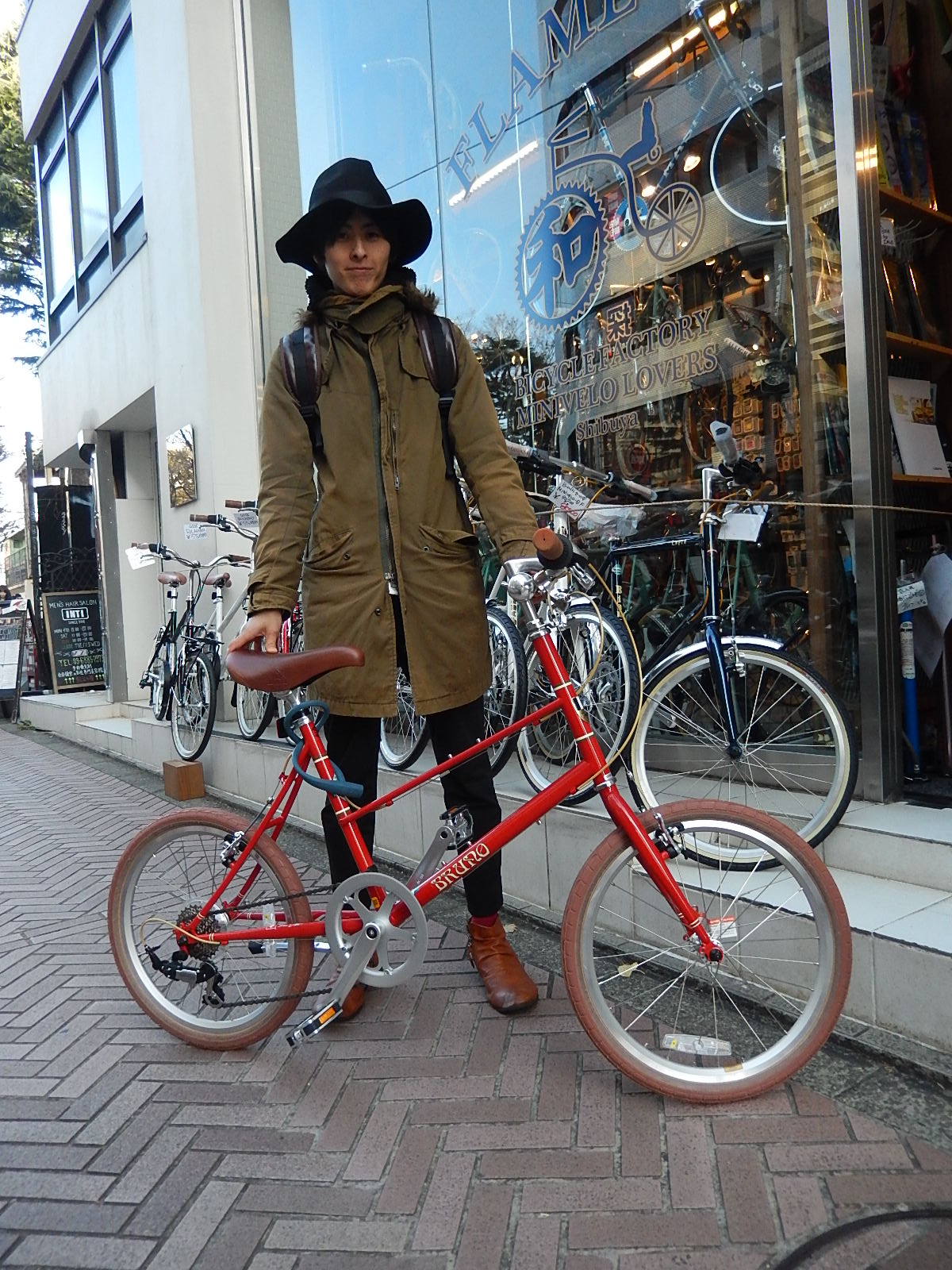 12月24日　渋谷　原宿　の自転車屋　FLAME bike前です_e0188759_190096.jpg