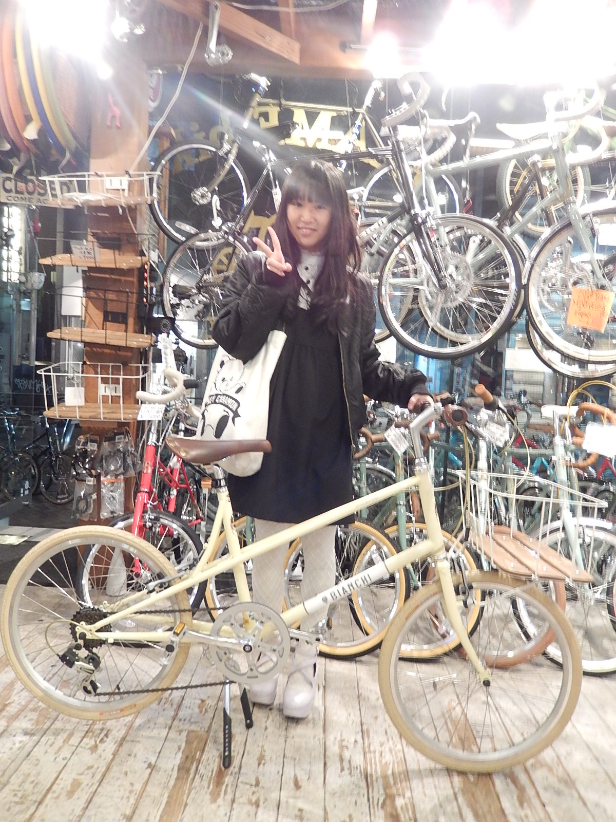 12月24日　渋谷　原宿　の自転車屋　FLAME bike前です_e0188759_197278.jpg