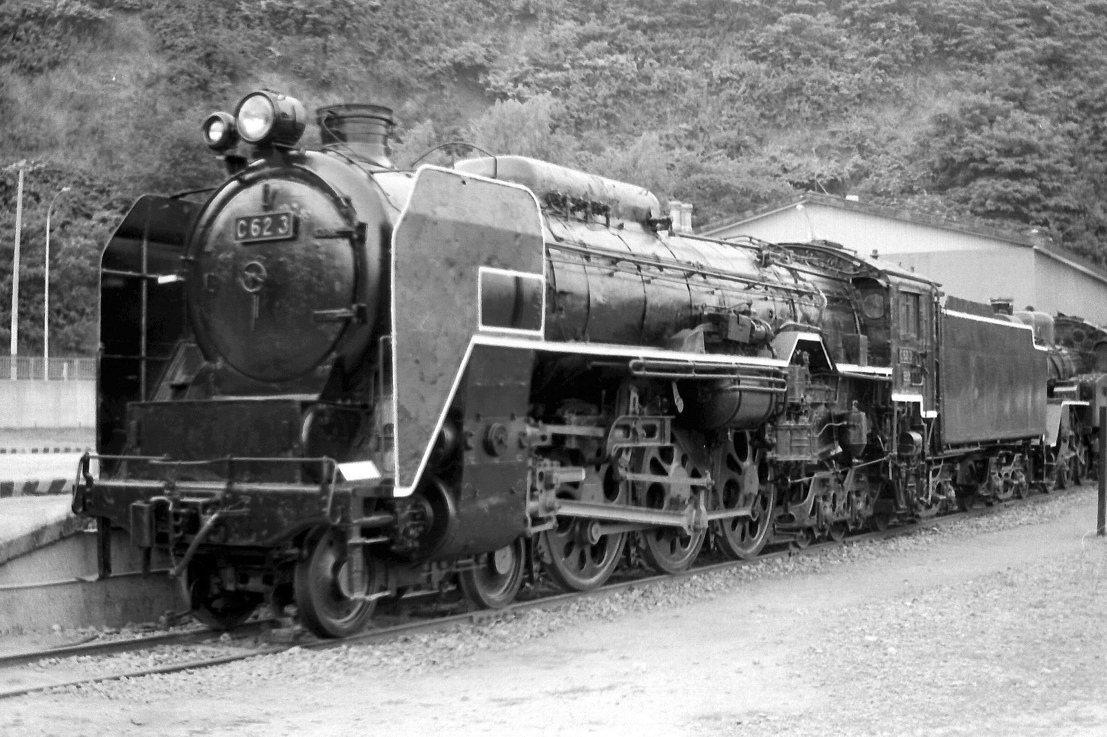 回転式火の粉止めの話 日本国有鉄道研究家 Blackcatの鉄道技術昔話 回転式火の粉止めの話 日本国有鉄道研究家 Blackcatの鉄道技術昔話