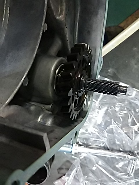 T2Racing ウォーターポンプギヤ/シャフト_e0114857_17453431.jpg