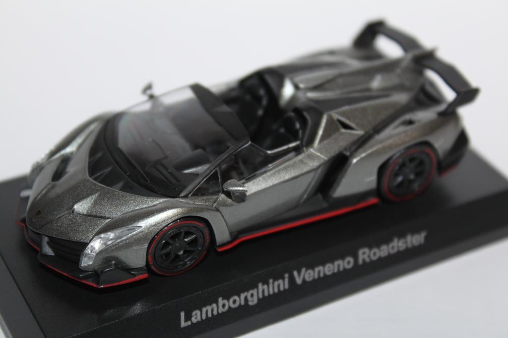 1/64 Kyosho Lamborghini 5 Veneno Roadster_b0285587_1657108.jpg