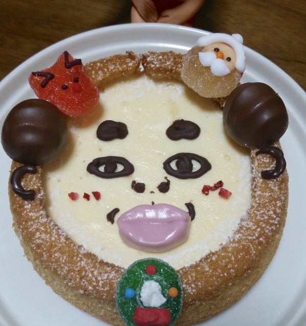 クリスマスケーキ？（アート・デザイン部門）_a0205596_03231072.jpg