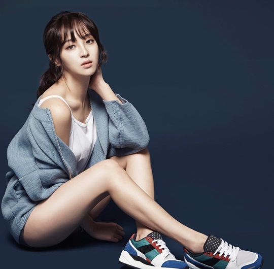 佐々木希似? 美人若手女優チョンヘソン 整形していない宣言するも過去写真流出・・魔性の女!?CNBLUEドラマーと熱愛?胸の露出 美脚イメチェン!親友は?来日_f0158064_15330979.jpg
