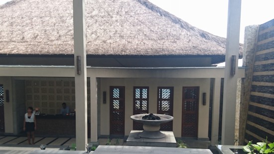 Sundara でサンデーブランチ再び ＠Four Seasons Resort Bali at Jimbaran (\'16年5月)_f0319208_23513355.jpg
