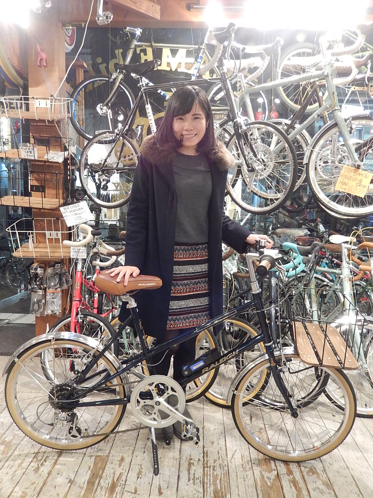 12月27日　渋谷　原宿　の自転車屋　FLAME bike前です_e0188759_17253927.jpg