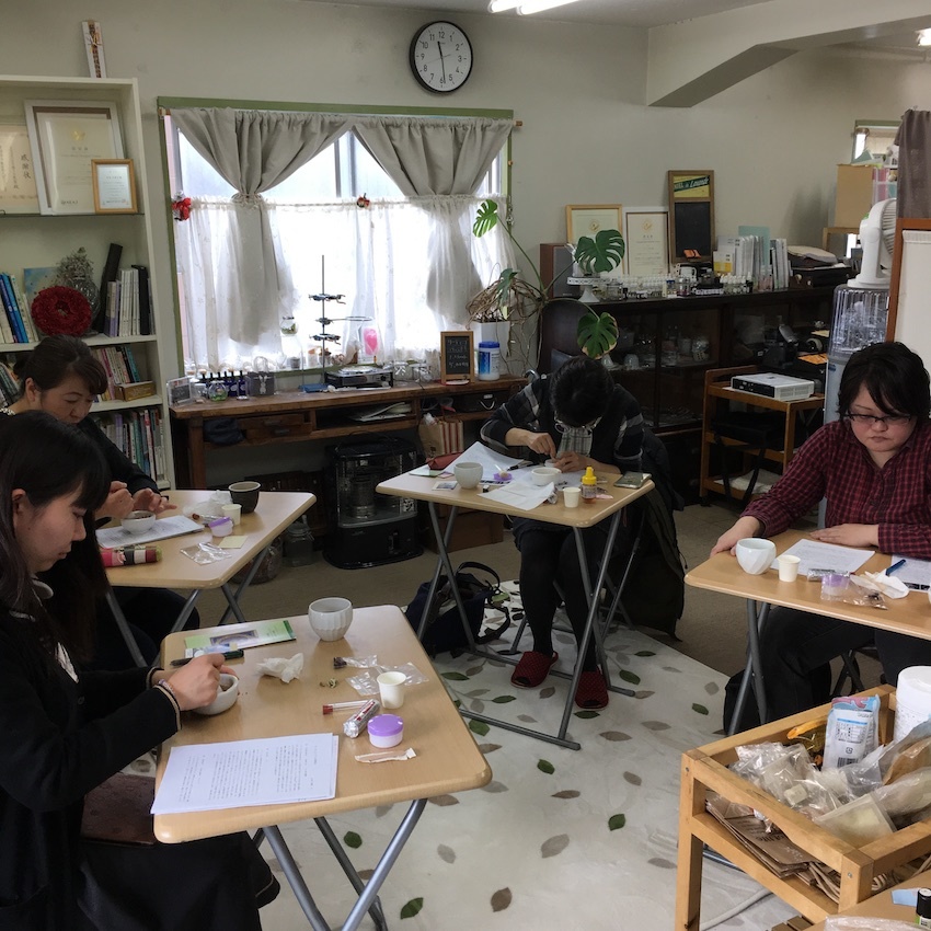 寿ぎを祈って 弘江先生のアロマクラブでした(2)_a0191183_10264976.jpg