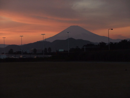 富士山の、朝、昼、夕暮れ_b0137932_14073247.jpg