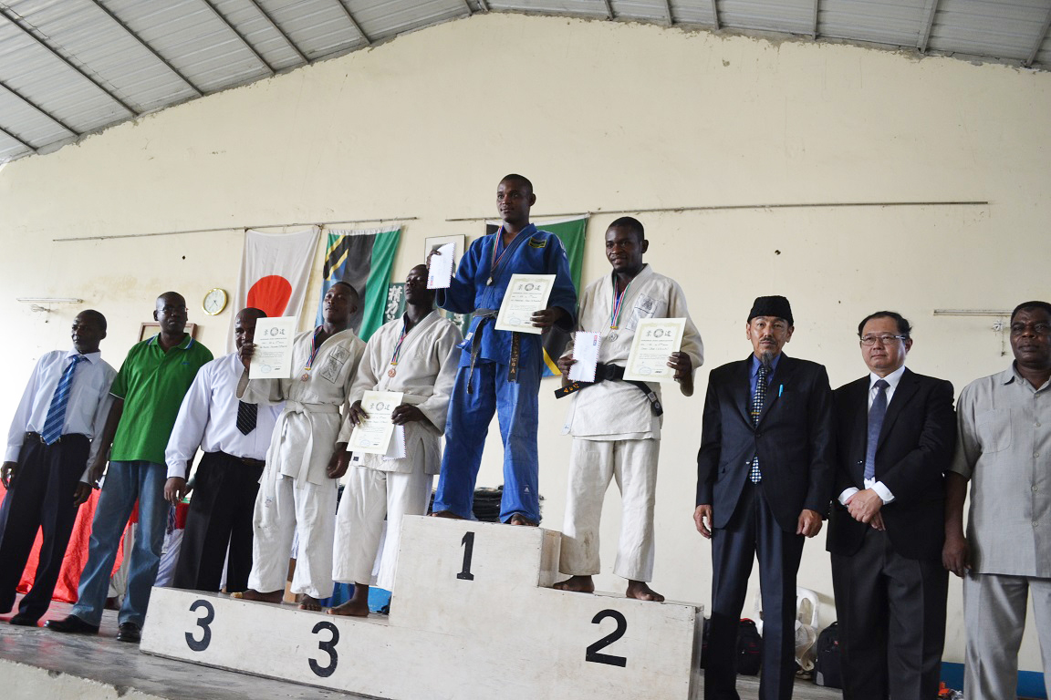 THE RESULT OF THE 14th ZANZIBAR BUDOKAN JUDO CUP2016 ON 18/12/2016(SUN) at Zanzibar Budokan②_a0088841_1040920.jpg