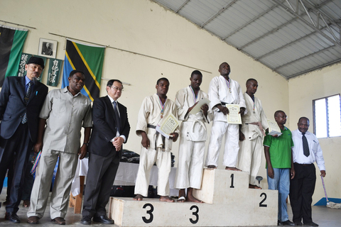 THE RESULT OF THE 14th ZANZIBAR BUDOKAN JUDO CUP2016 ON 18/12/2016(SUN) at Zanzibar Budokan②_a0088841_1041714.jpg