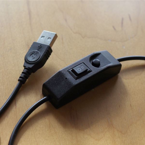 【AD】クリップ式、USB給電可能なLEDデスクライト_c0060143_15274578.jpg