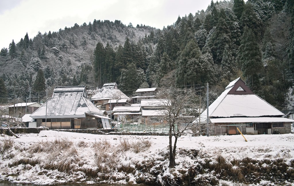 朽木小川、現在の積雪7㎝・・・雪うさぎと高島市民病院通い_d0005250_1655425.jpg