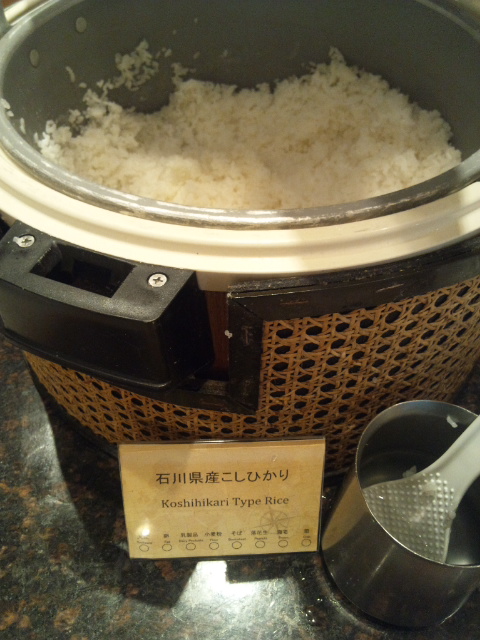 ルネッサンスリゾートオキナワ朝食ブッフェ編_f0076001_0245466.jpg