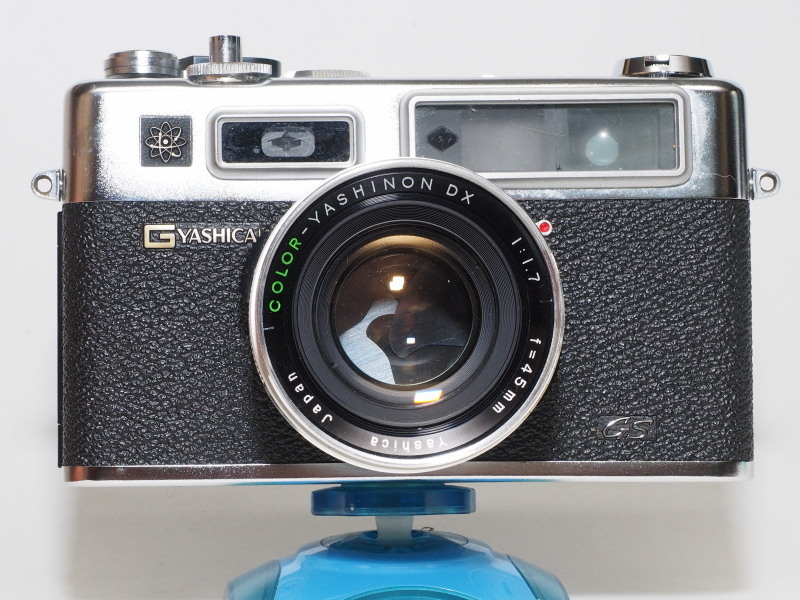 Color Yashinon DX 45mm F1.7 : オールドレンズをマウント Color Yashinon DX 45mm F1.7 : オールドレンズをマウント