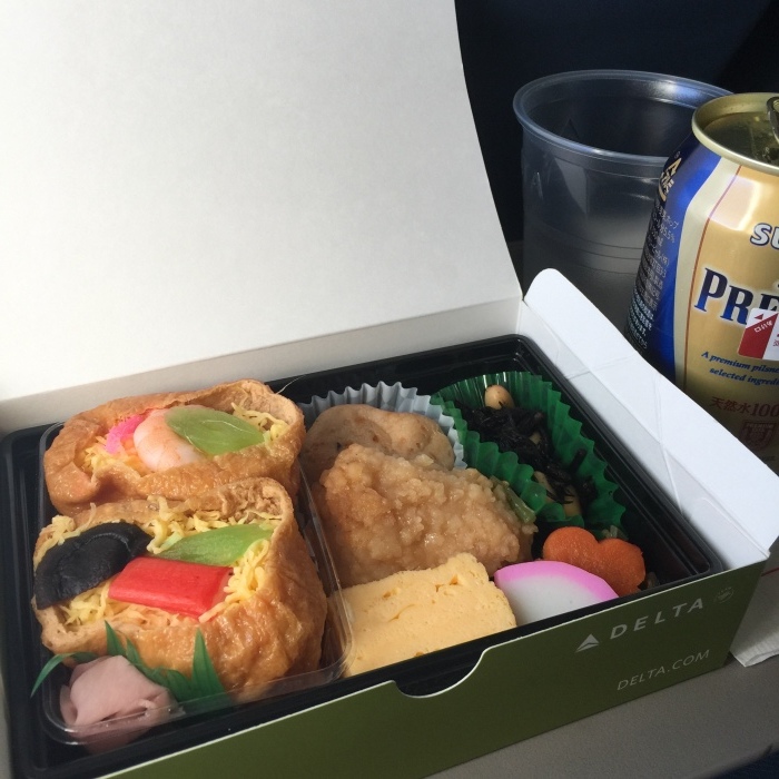 デルタサイパン便往路の機内食~サイパン旅行2016年12月_f0207146_17025473.jpg