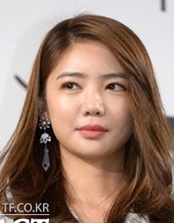 罵倒騒動がひと段落。イ・テイム ますます美しくなって女優復帰 2017年新ドラマ出演_f0158064_04072434.jpg