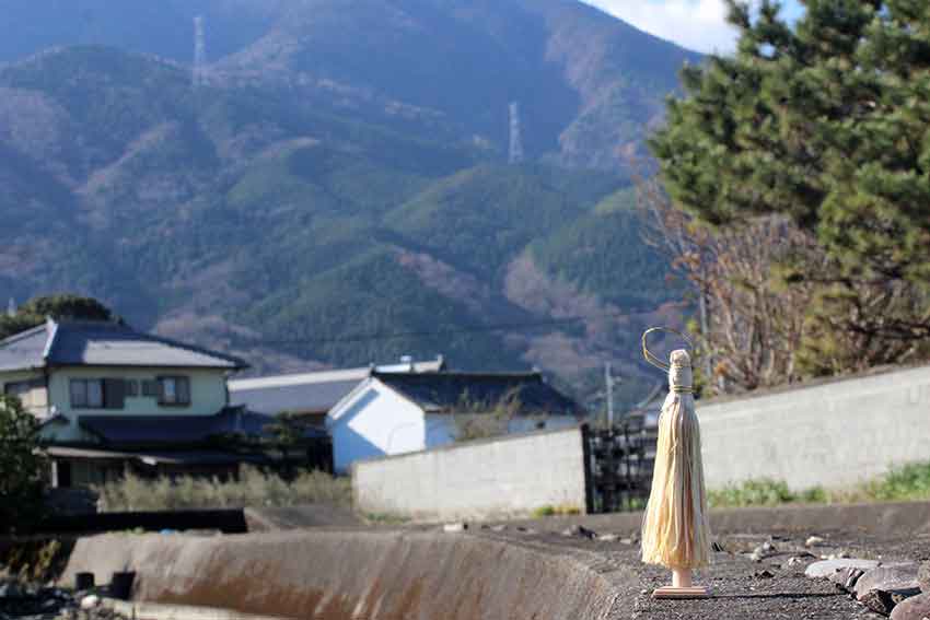 12月30日「お墓参り」と「なまず神社」と「大幣」♪_d0058941_20245869.jpg