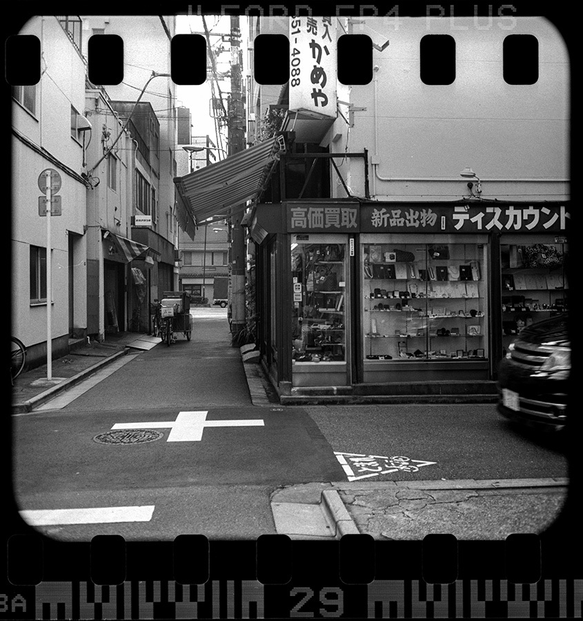 【21st Century Snapshot Man】2016 10/14 御徒町ー蔵前ー両国(佐竹商店街)_c0035245_19171281.jpg