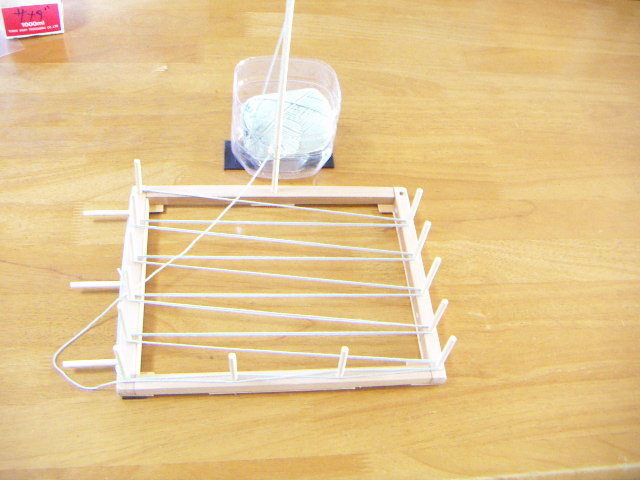 整経台のこと : オルサのミニ手織機・卓上組紐台