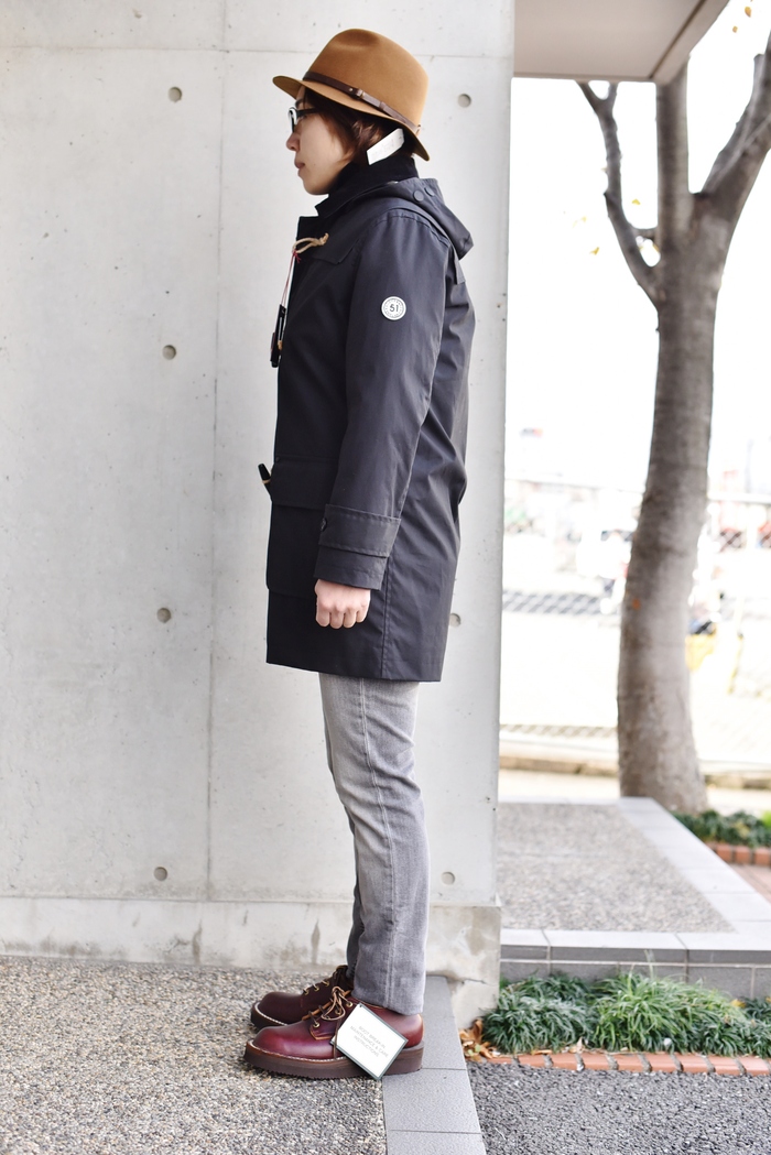 マニアな方へ。。。Gloverall ・・・ OILED CLOTH DUFFLE COAT JACKET!★!_d0152280_19383.jpg
