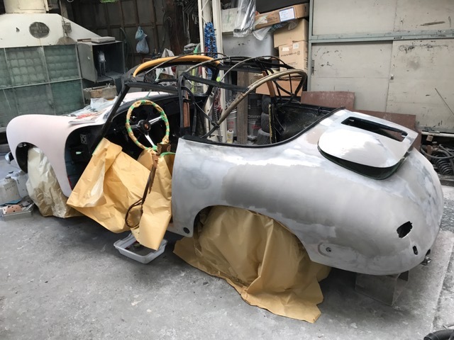 PORSCHE 356-B Super 90 RESTORE  ／　ポルシェ356-B コンバーチブル 　幌骨_b0195093_14185573.jpg