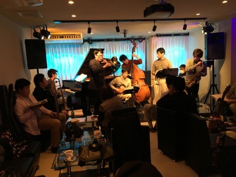 Jazzlive comin 12月31〜1月5日は おやすみ です。_b0115606_13490524.jpg