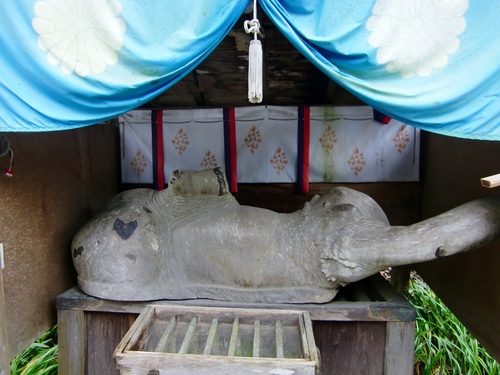 都農神社（宮崎県児湯郡都農町）_c0219820_0101164.jpg