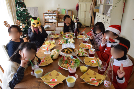 子供たちのクリスマス会をしました☆_a0284626_23203257.jpg
