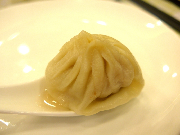 上海出張へ行く④ ~南翔饅頭店の小籠包~_f0232060_04238100.jpg