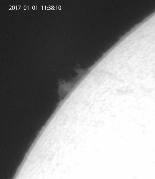初日の出と1月1日の太陽_e0174091_14512011.jpg