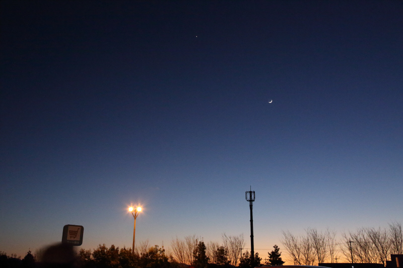 元旦の月と金星 _a0357206_20270208.jpg