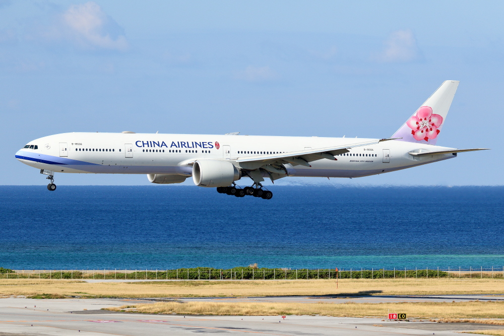 CAL B777-300ERのアプローチ_e0204891_16183839.jpg