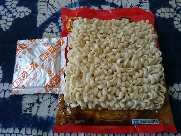 1/4 マルちゃん カレーうどん 5食パック¥348_b0042308_23154173.jpg