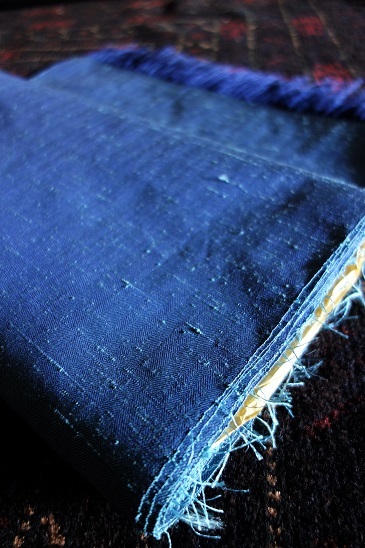 昨年末最後に織りあげた、杉綾織の紬は・・・。_f0177373_19271299.jpg