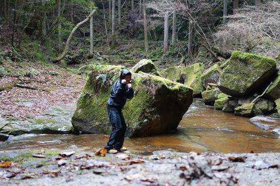 見当ちがいの拳闘_a0208786_11551030.jpg