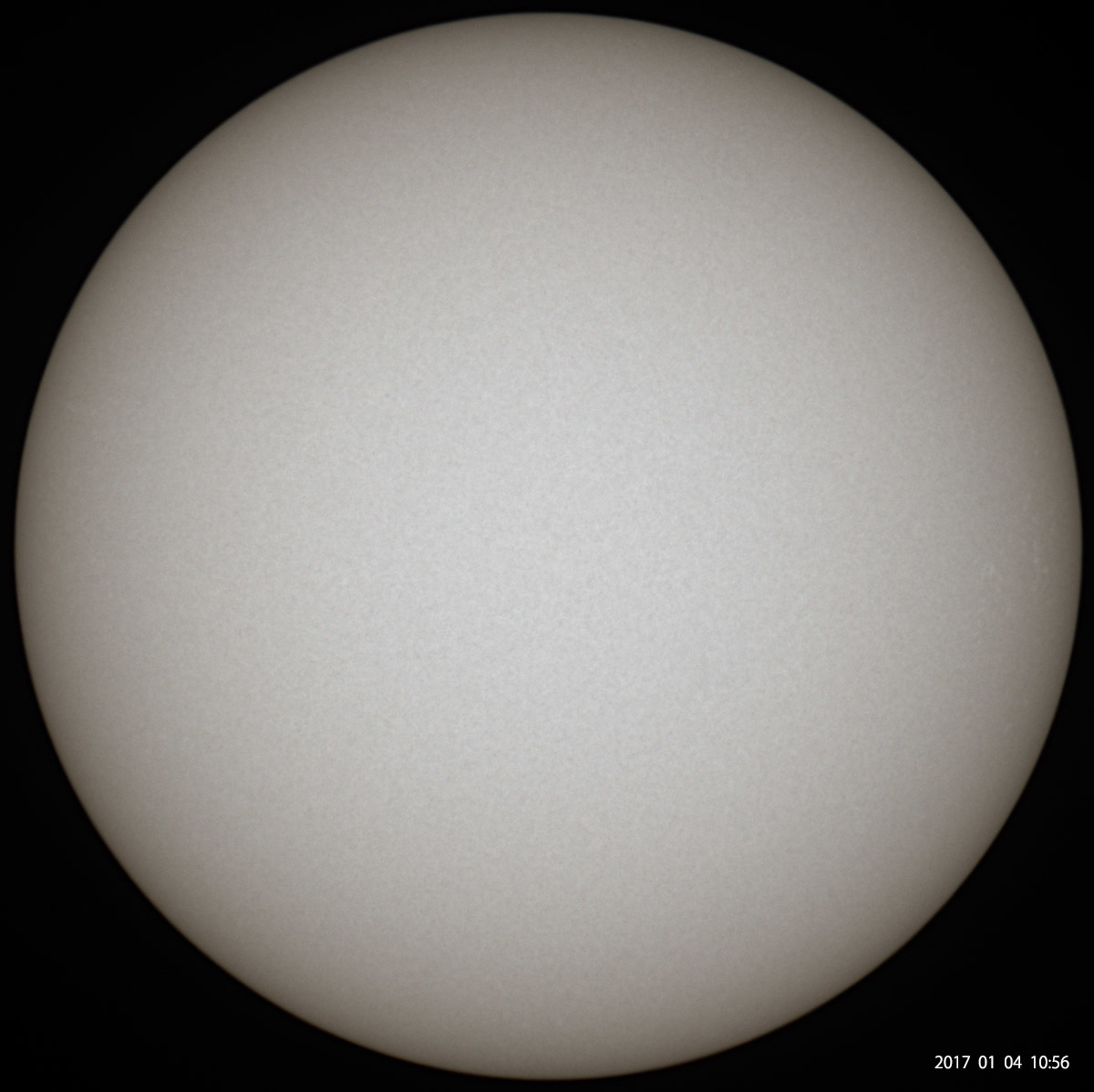 1月4日の太陽_e0174091_15432816.jpg
