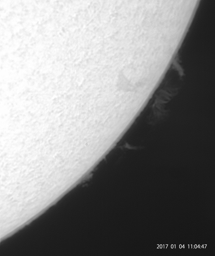 1月4日の太陽_e0174091_15435655.jpg