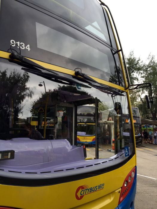 香港では巴士に乗れ！　　[ 973バス　赤柱市場  →  尖沙咀 (麼地道) ]_c0200671_07111381.jpg