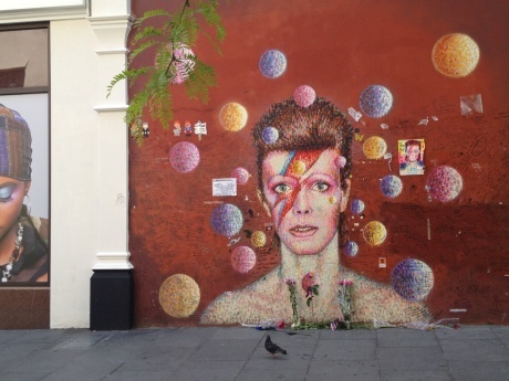 David Bowieを訪ねて@BRIXTON /ロンドン ブリクストンへ_b0209976_22433853.jpg